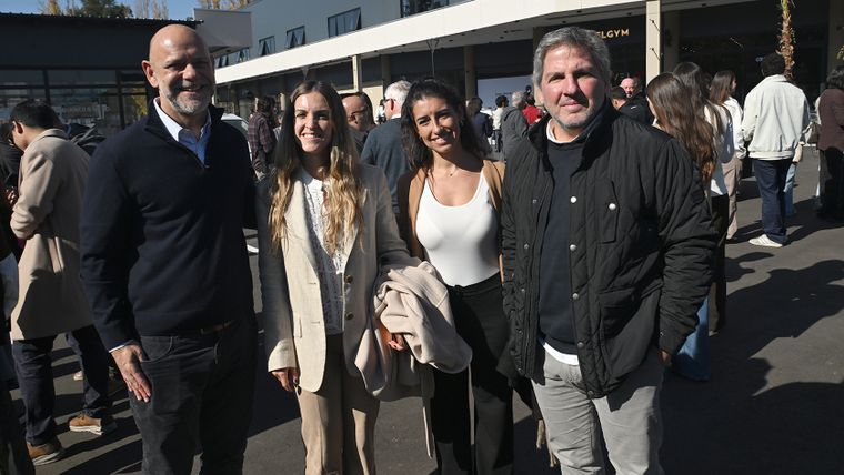 Luis Zambonini, Fabiola Sosa, Mariela Aguer y Diego Lago. Luis Zambonini, Fabiola Sosa, Mariela Aguer y Diego Lago.