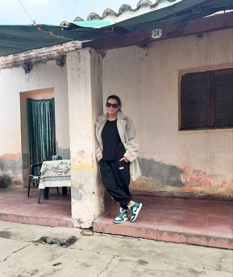 Así se ve desde afuera la antigua casa de Palito Ortega. Así se ve desde afuera la antigua casa de Palito Ortega.