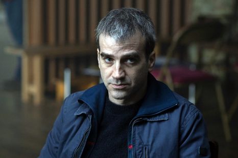 Hendler interpreta a un perito judicial que debe analizar la situación de una mujer de 83 años. Hendler interpreta a un perito judicial que debe analizar la situación de una mujer de 83 años.