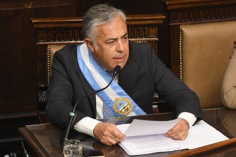 Alfredo Cornejo anunció cambios en el financiamiento del sistema productivo de Mendoza. Alfredo Cornejo anunció cambios en el financiamiento del sistema productivo de Mendoza.