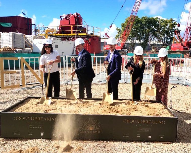 Alejandro Ginevra inaugura la obra Alejandro Ginevra inaugura la obra