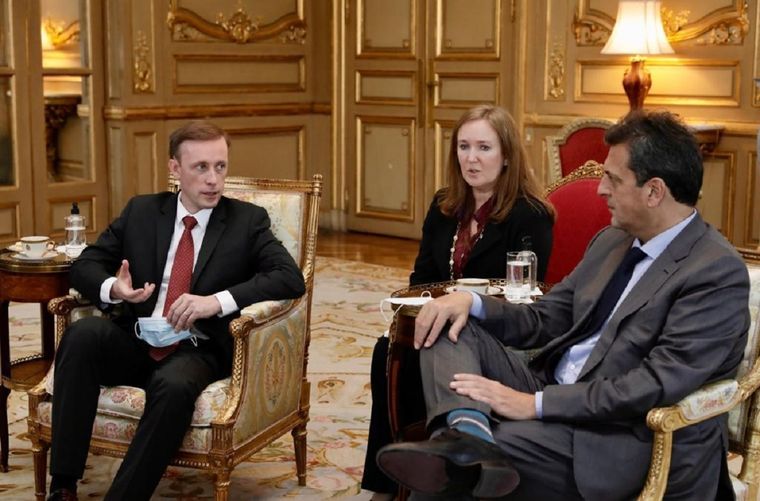 Sergio Massa junto a Jake Sullivan, asesor de Seguridad Nacional del presidente Biden.