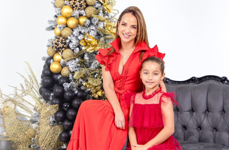 Sin duda, Alaïa heredó el gran gusto para la moda de su madre, Adamari López.  Foto: Instagram @adamarilopez