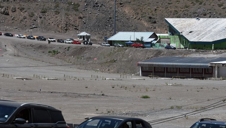 paso a chile los libertadores aduana colas (16).JPG