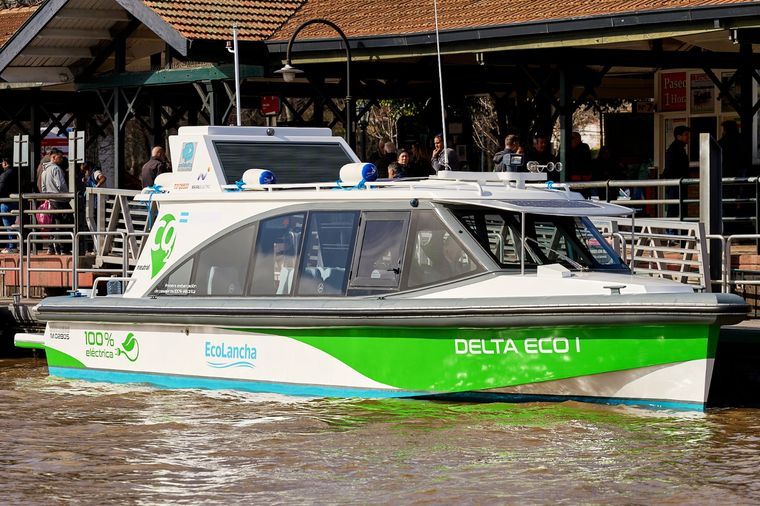 La EcoLancha tiene capacidad para trasladar a 22 pasajeros.