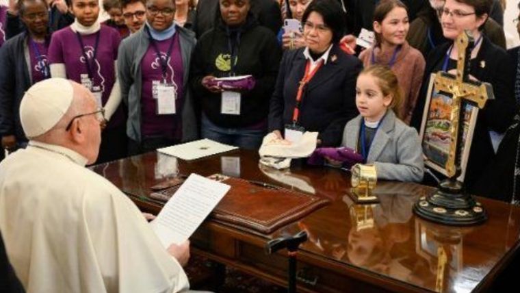 Francisco recibió a representantes de Talitha Kum. Foto: Vatican News