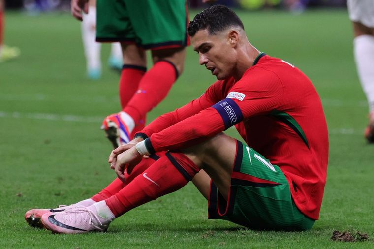 Un exfutbolista y figura internacional se refirió muy duramente a CR7. Foto: EFE