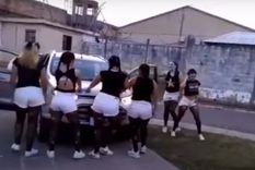 polemica por un video de presas bailando con agentes penitenciarias