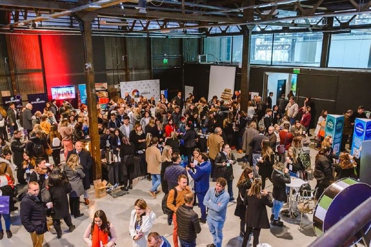 El evento, que se realiza hace dos décadas, se consolida como un espacio clave de diálogo entre sectores diversos. El evento, que se realiza hace dos décadas, se consolida como un espacio clave de diálogo entre sectores diversos.