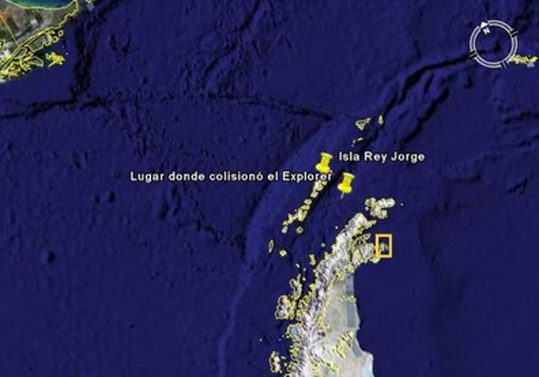 La mancha esta rodeada de hielos marinos y se intentará dispersarla mecánicamente.