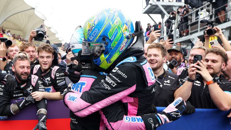 Inesperado reencuentro fuera de pista.