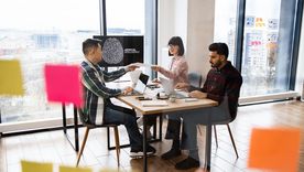 los jovenes profesionales piden flexibilidad, mejores salarios y menos rigidez en el trabajo los jovenes profesionales piden flexibilidad, mejores salarios y menos rigidez en el trabajo