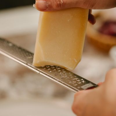Queso rallado para servir (opcional)