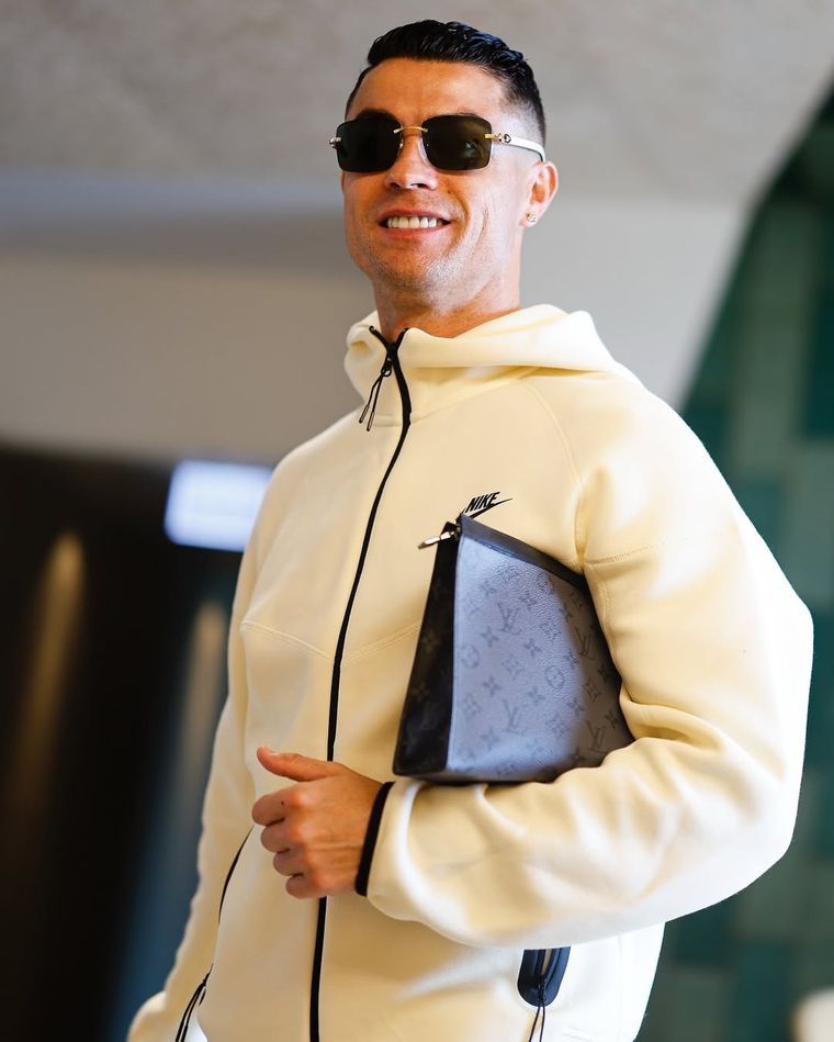 Cristiano Ronaldo apostó por la moda urbana. Cristiano Ronaldo apostó por la moda urbana.