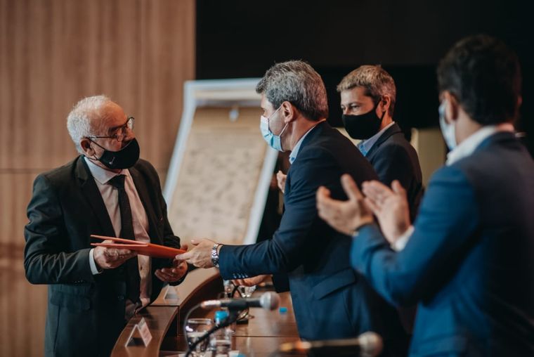 En diciembre de 2020, el gobernador sanjuanino Sergio Uñac y el ministro Matías Lammens designaron a Galeote presidente de la Confederación del Deporte de San Juan Foto: FeVA