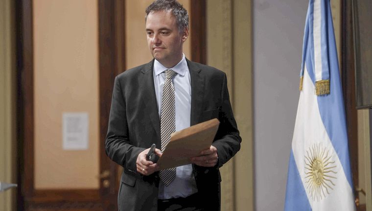 Adorni hizo un polémico paralelismo con los grupos piqueteros en un streaming Foto: Télam