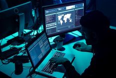 hacker IA La IA ya se vislumbra como una fuerte amenaza (imagen meramente ilustrativa). Foto: EFE hacker IA La IA ya se vislumbra como una fuerte amenaza (imagen meramente ilustrativa). Foto: EFE