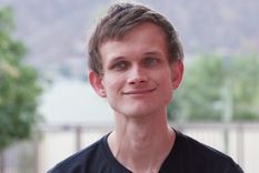 Vitalik Buterin, el fundador de la criptomoneda Ethereum, salió a respaldar a Argentina tras la crisis que desató la caída de $LIBRA. Foto: Bloomberg Vitalik Buterin, el fundador de la criptomoneda Ethereum, salió a respaldar a Argentina tras la crisis que desató la caída de $LIBRA. Foto: Bloomberg