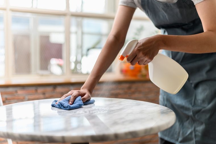 JARDÍN LA LIMPIEZA ES FUNDAMENTAL PARA PODER VIVIR CÓMODOS EN NUESTRO ENTORNO Foto: SHUTTERSTOCK