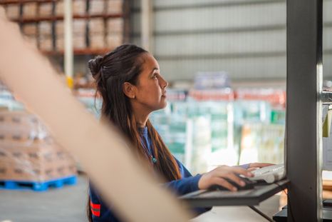 La logística se consolida como uno de los sectores más dinámicos del empleo en Argentina. La logística se consolida como uno de los sectores más dinámicos del empleo en Argentina.