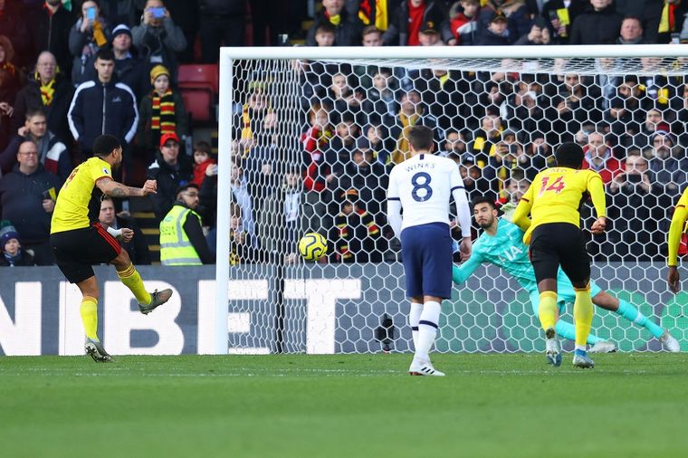 Paulo Gazzaniga tapó un penal. Tottenham Hotspur Foto: Tottenham Hotspur