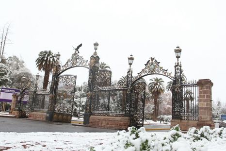 El pronóstico indica que en los próximos días llegará la primera nevada al llano. El pronóstico indica que en los próximos días llegará la primera nevada al llano.