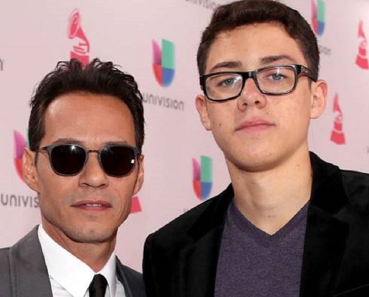 Marc Anthony junto a su hijo mayor