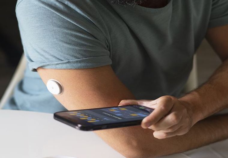 Presentaron un dispositivo que permite anticipar cuándo bajará el azúcar y prevenir así, posibles descompensaciones.&nbsp;