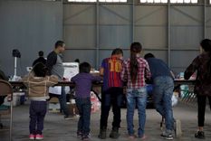 primero los separo y ahora eeuu no halla a los padres de 550 ninos