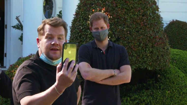 James Corden junto al príncipe Harry.