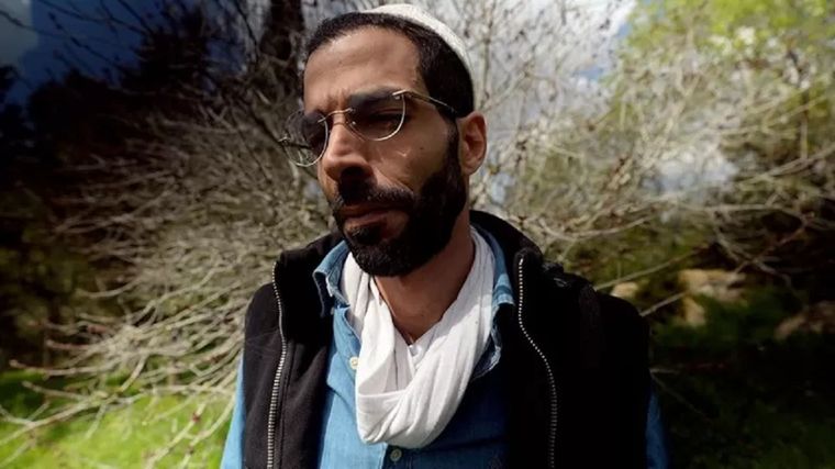 Shayli Tevel denunció que fue abusado durante su adolescencia por un miembro destacado de la comunidad.