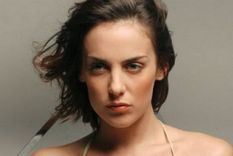 jazmin stuart en mdz: del delirio de verano del 98 al cine de culto