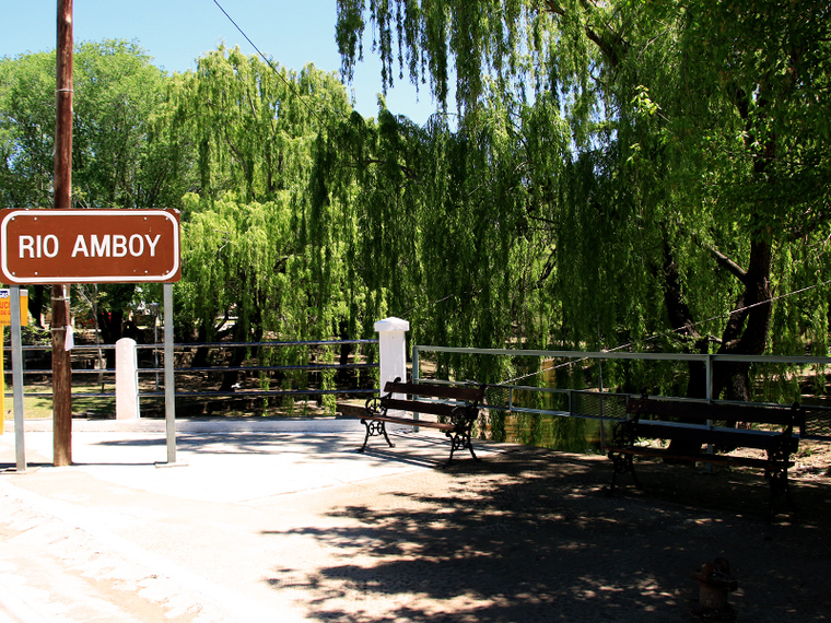 Amboy es uno de los pueblos históricos de Córdoba. Amboy es uno de los pueblos históricos de Córdoba.