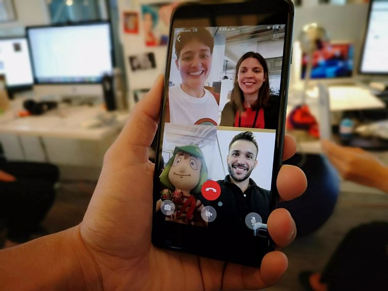 Las videollamadas grupales a través de Whatsapp convierten la cuarentena en un momento compartido