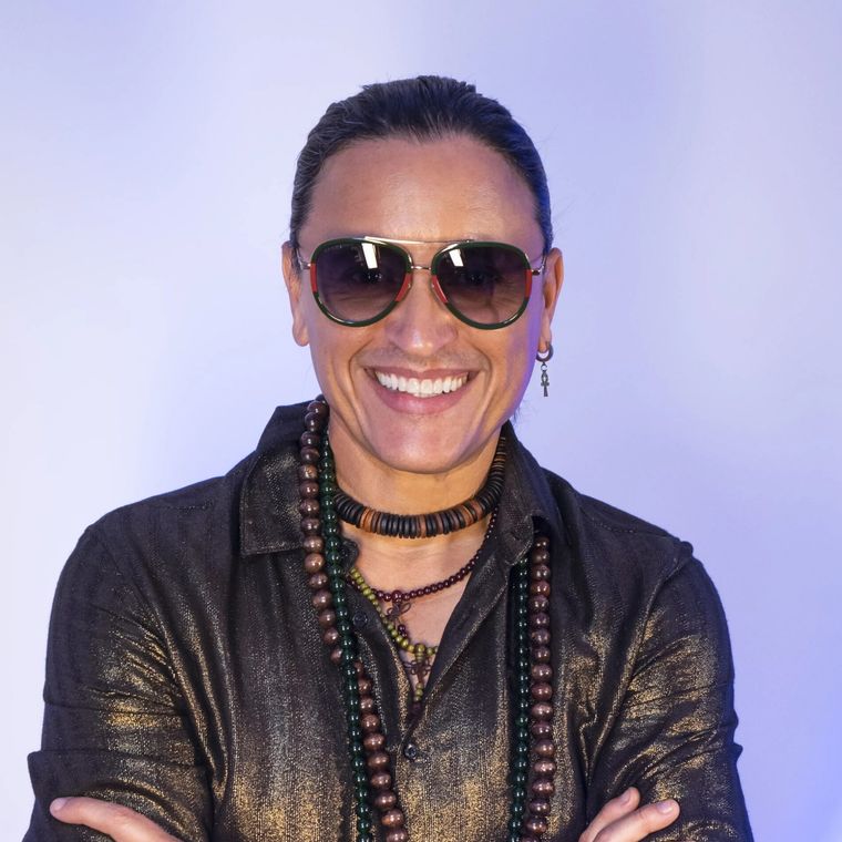 Bad Bunny y Elvis Crespo, cada uno en su estilo. Foto: Archivo