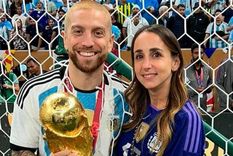 La esposa de Papu Gómez, Linda Raff, hizo un posteo tras el rumor sobre la ausencia del jugador del Sevilla en la Selección. La esposa de Papu Gómez, Linda Raff, hizo un posteo tras el rumor sobre la ausencia del jugador del Sevilla en la Selección.