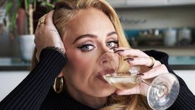 Adele hizo una fuerte confesión sobre el alcohol.