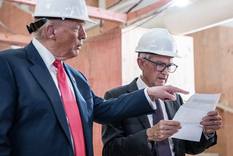 El presidente Donald Trump tiene decidido avanzar rápido en la elección del nuevo presidente de la Fed, aunque el actual titular, Jerome Powell tiene mandato hasta mayo de 2026. &nbsp;