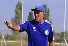 Almirón puso al Gato como el mejor entrenador del país. Foto: @ClubGodoyCruz