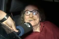 El público ovacionó de pie la llegada del gran músico argentino al Festival uruguayo.