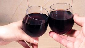 El brindis de Cornejo y los oyentes de la #MesaMdz en el Día del Vino Argentino