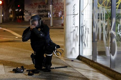 En Estados Unidos, hay toque de queda en el centro de Los Ángeles. Foto: EFE En Estados Unidos, hay toque de queda en el centro de Los Ángeles. Foto: EFE