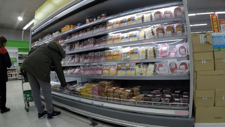 Los precios de los alimentos bajaron en la última semana de octubre. Foto: ALF PONCE MERCADO / MDZ