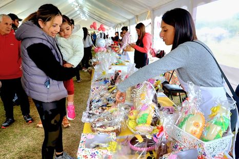 El Parque Ferri será sede de un fin de semana con feria, espectáculos y un huevo gigante de 100 kilos. El Parque Ferri será sede de un fin de semana con feria, espectáculos y un huevo gigante de 100 kilos.