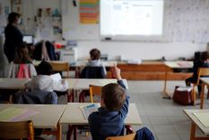 Podemos, entre todos, devolverle a la escuela su lugar central como pilar inquebrantable de la formación humana y la construcción de un futuro más prometedor. Podemos, entre todos, devolverle a la escuela su lugar central como pilar inquebrantable de la formación humana y la construcción de un futuro más prometedor.