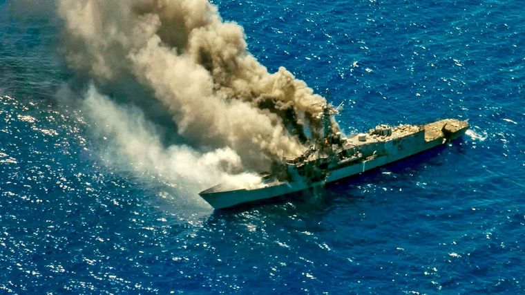 La USS Ingraham, ya desmantelada, fue hundida por el impacto. Foto: ZonaMilitar.