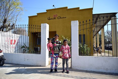 Desde 2006, Haciendo Camino trabaja para romper el círculo de la pobreza y la desnutrición infantil. Desde 2006, Haciendo Camino trabaja para romper el círculo de la pobreza y la desnutrición infantil.