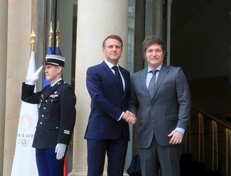 Javier Milei y Emmanuel Macron junto en julio de 2024 en París Foto: Presidencia