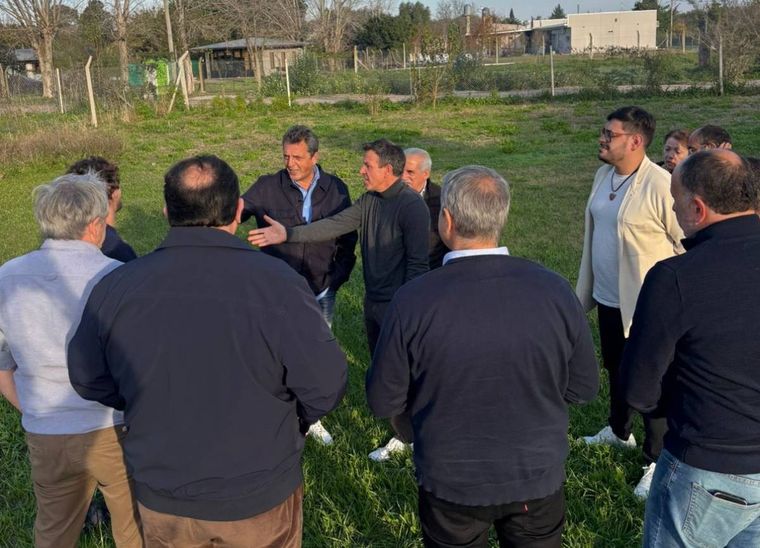 Sergio Massa se mostró con intendentes del FR.