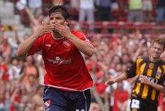 El Kun colaborará con el futuro del Rojo.